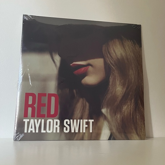 NWT Taylor Swift "Red" Vinyl - Picture 1 of 7